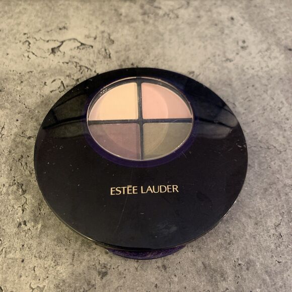 Estēe Lauder Two-In-One Eyeshadow Quad Sand dollar Tearose Eggplant Khaki 2 In 1 - Picture 3 of 5